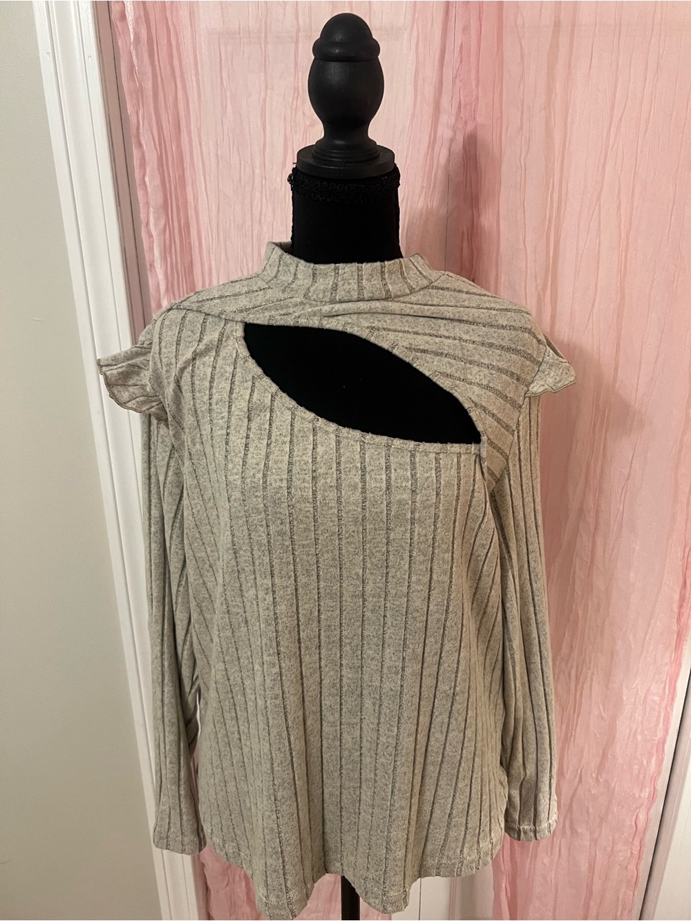 Gray Ribbed Cutout Long-Sleeve Women's Dress